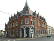 Façade de l'hôtel des postes