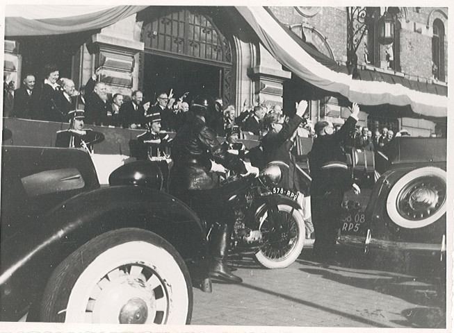 Visite officielle du président de la république Vincent Auriol, départ