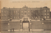 Façade de l'hospice des Petites Sœur des Pauvres