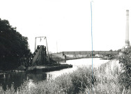 Usine d'incinération et passerelle vue du pont National