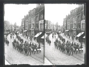 Cortège festif rue de Lille [sociétés de pêche]