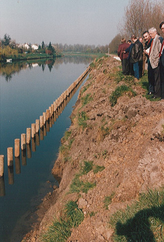 Travaux de renforcement des berges de la Lys