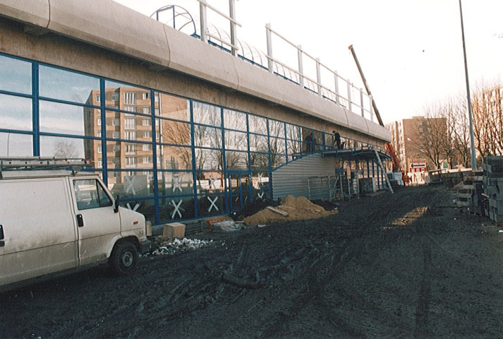 Construction de l'hypermarché Continent