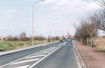 Avenue Léon Blum vers la frontière belge