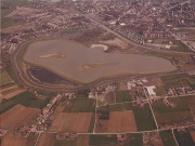 Vue aérienne de la base des Prés du Hem en construction