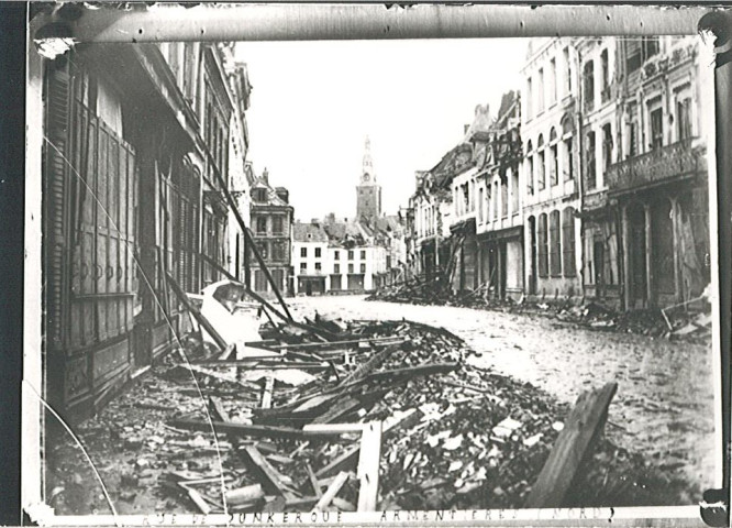 Rue de Dunkerque en ruines