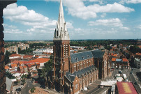 Église et place Saint-Vaast