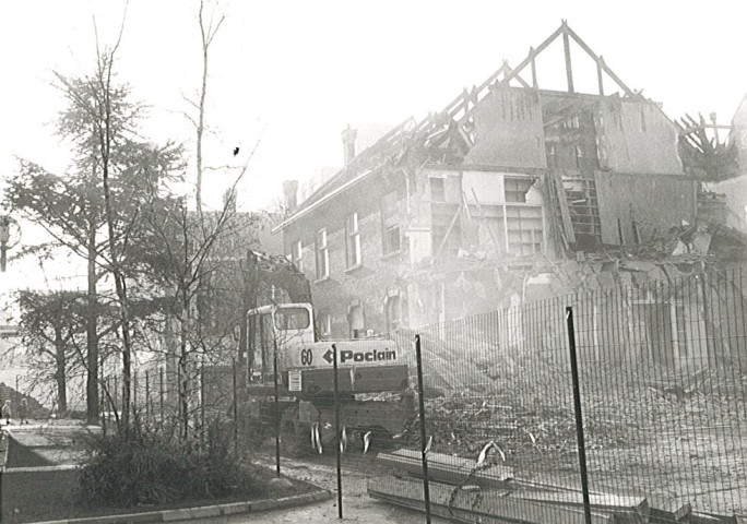 Destruction des bâtiments de l'hôpital