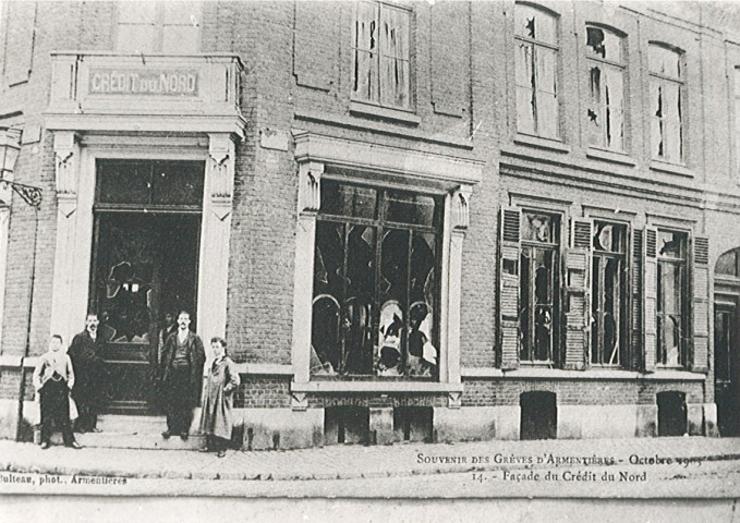 Souvenir des grèves d'Armentières, façade du Crédit du Nord