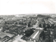 Vue aérienne de la rue Jules Lebleu, de la cité Bonjean et de l'avenue Roger Salengro