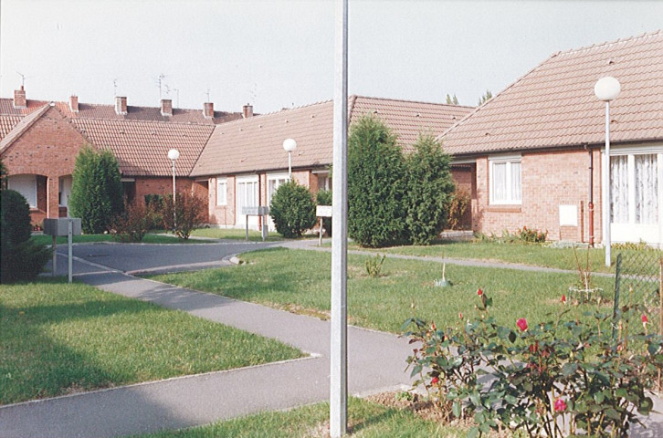 Maisonnettes pour personnes âgées, rue Parmentier