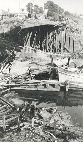 Pont de Nieppe détruit par les résistants