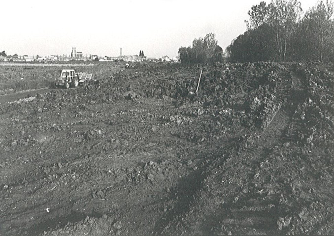 Travaux de terrassement à la base des Prés du Hem