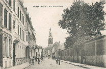 Rue Sadi Carnot vers l'hôtel de ville