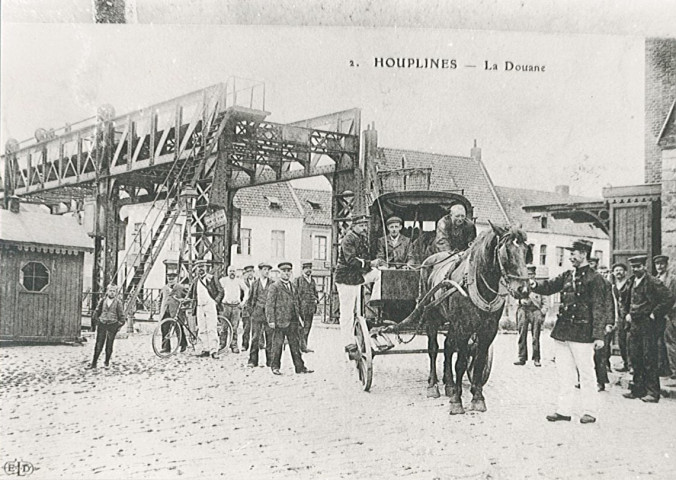 Douane d'Houplines avec vue sur le pont