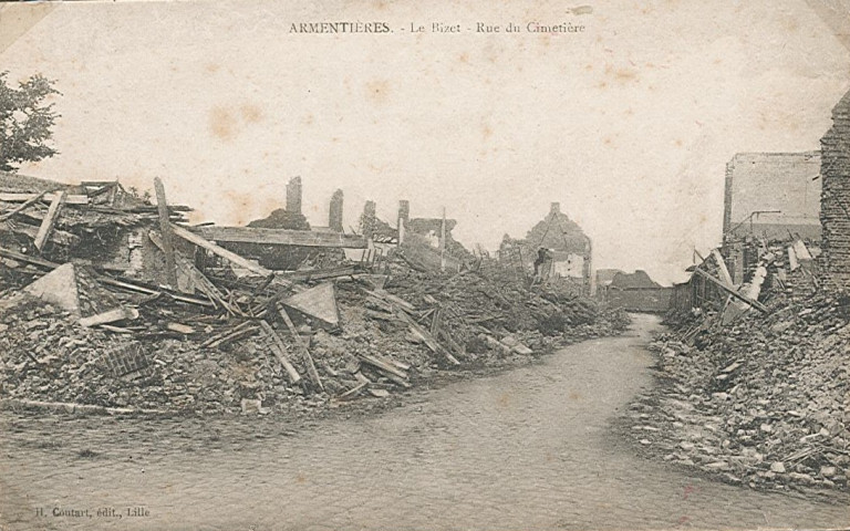 Rue du Cimetière en ruines