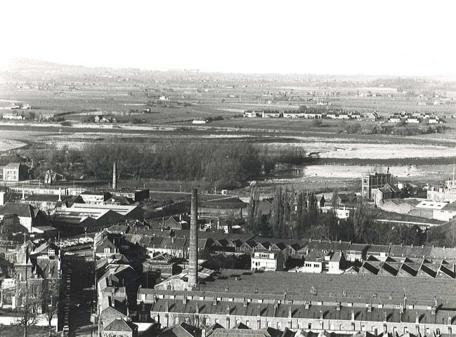 Vue aérienne de la base des Prés du Hem