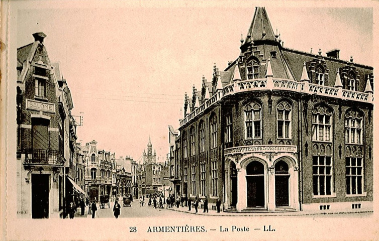 Hôtel des postes au coin et rue de Lille