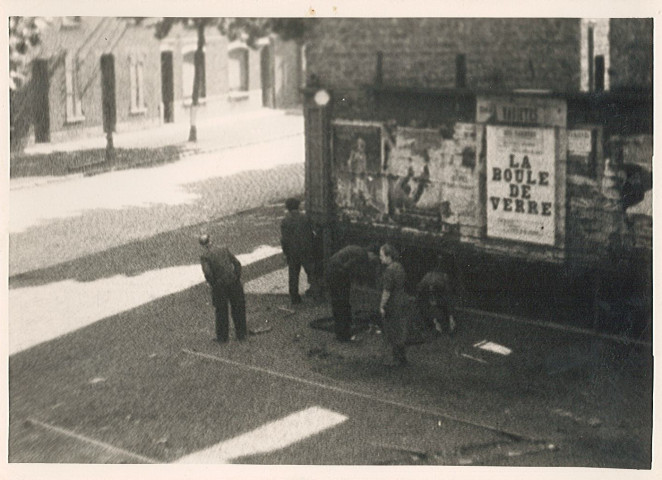 Armentiérois venant d'être tué à l'angle de la rue Saint Jean et de la rue du faubourg de Dunkerque