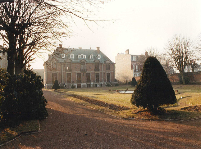 Parc de la Feuilleraie, foyer d'accueil pour jeunes filles