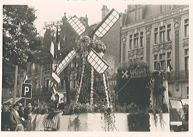 Char folklorique de la fête des Nieulles