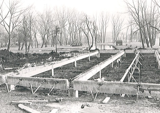 Construction de la salle polyvalente à la base des Prés du Hem