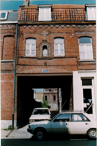 Entrée de la cour Saint-Charles