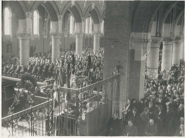 Messe à l'église Saint-Vaast en hommage à Albert 1er roi de Belgique