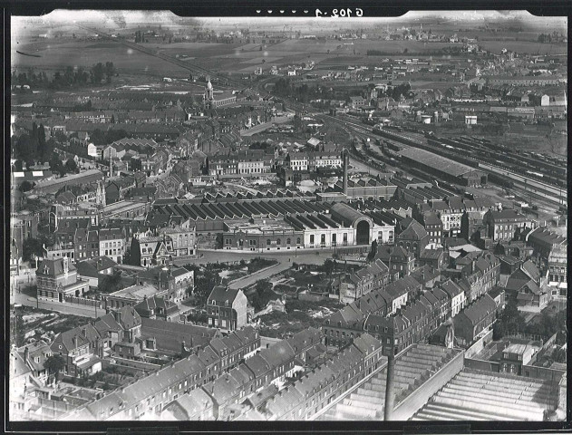 Vue aérienne du quartier de la gare, du quartier Saint-Roch et des voies ferrées