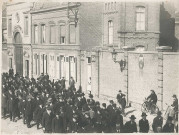 Cortège de funérailles de Théophile Dubreux, chef de la clique de la jeune garde