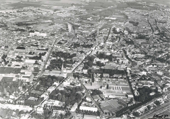 Vue aérienne du quartier Notre-Dame et du centre-ville