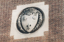 Blason d'Armentières sur le Vivat, place Saint-Vaast