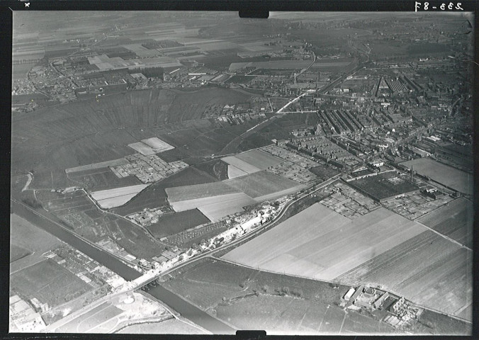 Vue aérienne d'Armentières et pont de Nieppe en construction