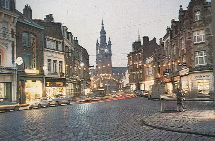 Illuminations de la rue de Lille et de l'hôtel de ville