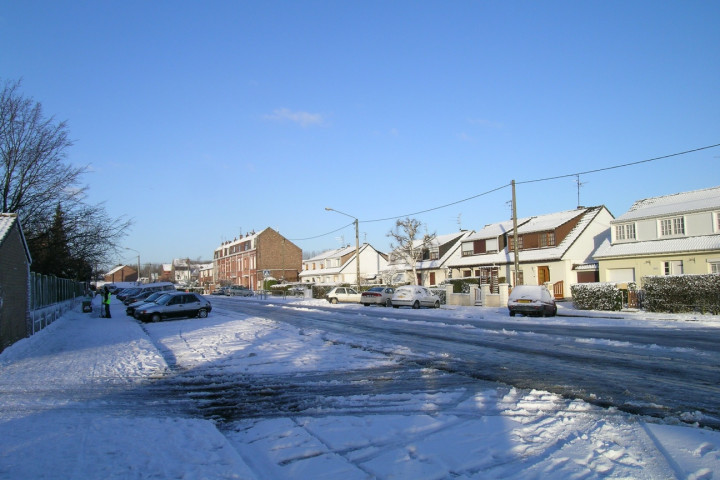 Avenue Léo Lagrange sous la neige