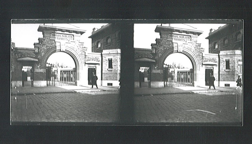 Portail d'entrée du groupe scolaire Gambetta