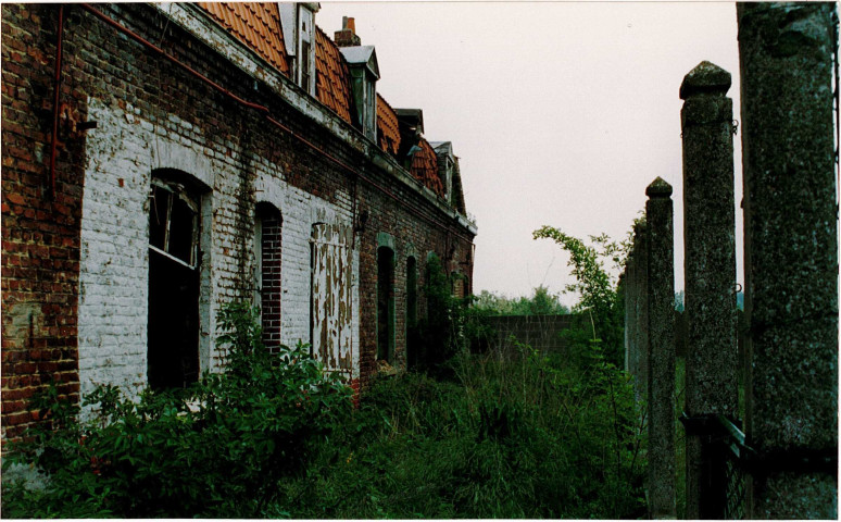 Cour Larose à l'abandon