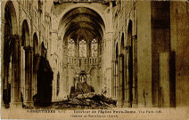 Intérieur de l'église Notre-Dame du Sacré-Cœur en ruines