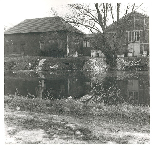 Lys passant derrière les usines route d'Houplines à Armentières et rue Victor Hugo à Houplines