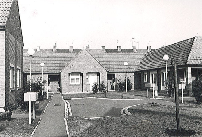 Maisonnettes pour personnes âgées, rue Parmentier