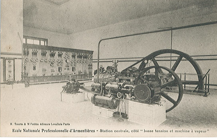 Station centrale, côté « basse tension et machine à vapeur » de l'École Nationale Professionnelle