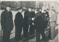 Cérémonie de remise de médailles à des musiciens et sapeur-pompiers sur la Grand'Place