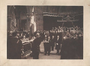 Discours des funérailles de Maurice Debosque sur le perron de l'église Saint-Vaast