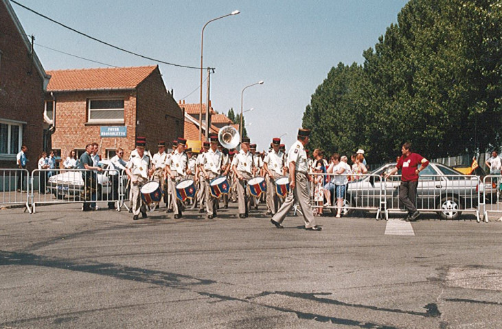 Défilé du 43ème régiment d'infanterie de Lille pendant le tour de France