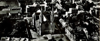 Vue aérienne de l'église Notre-Dame du Sacré-Cœur