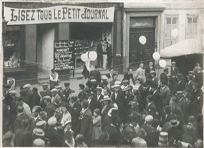 Manifestation populaire dans le centre-ville