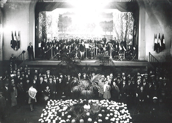 Concert et exposition florale à la salle des fêtes