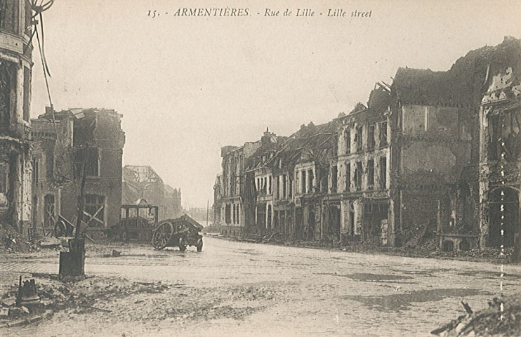 Rue de Lille en ruines